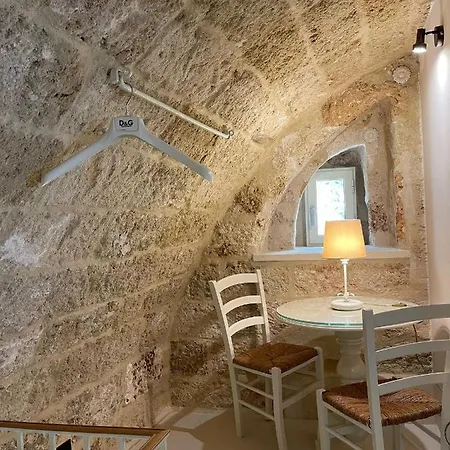 Petra Oikia Apartamento *